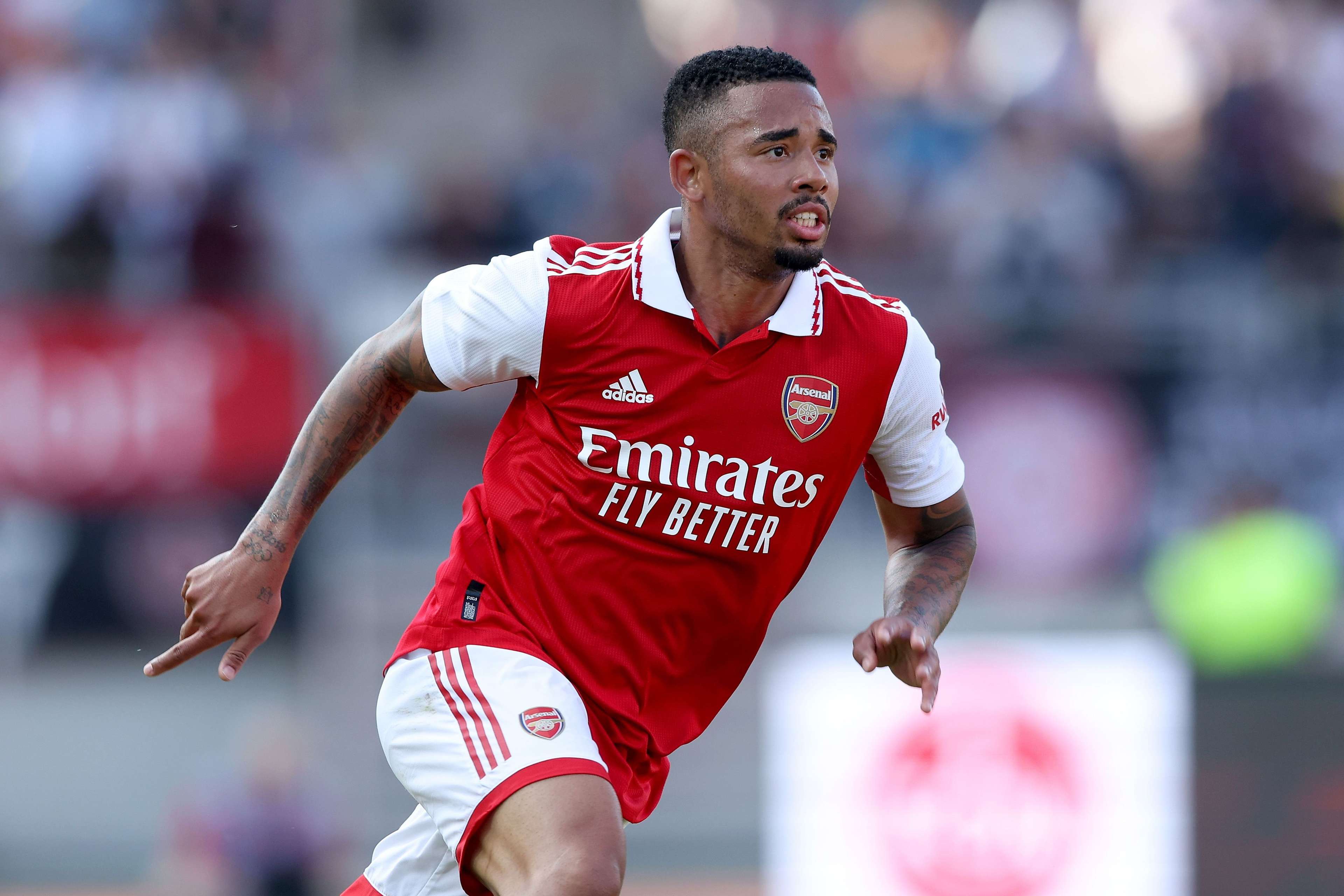 足以证明他 足以证明他